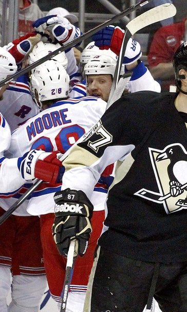 Pens' Crosby says players responsible for failed Cup run